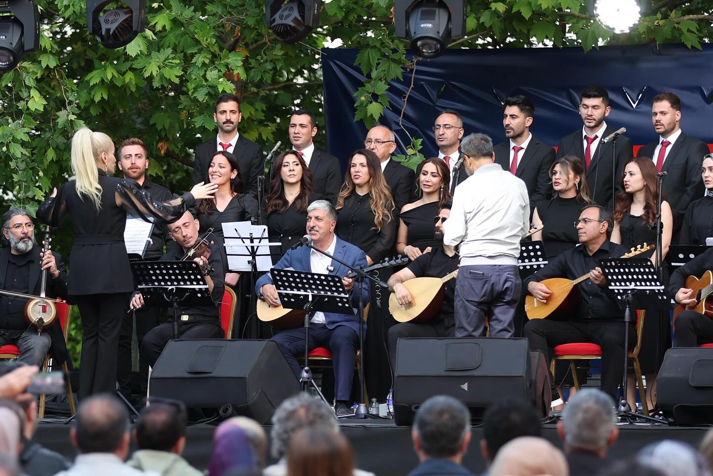 Dilovas retmenler Korosundan Unutulmaz Trk Gecesi