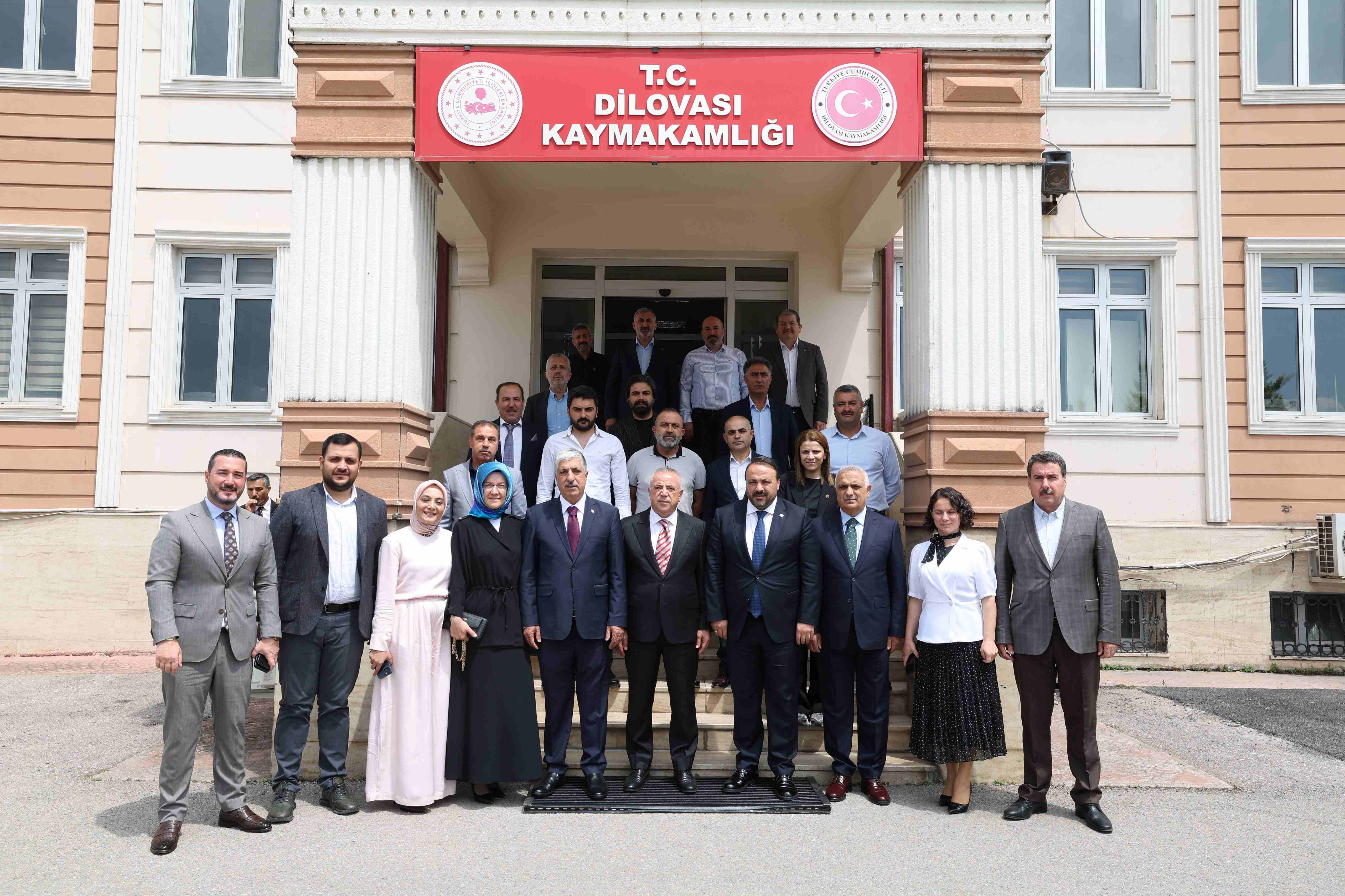 Ba�kan �mero�lu�ndan Kaymakam �elik�e Hay�rl� Olsun Ziyareti