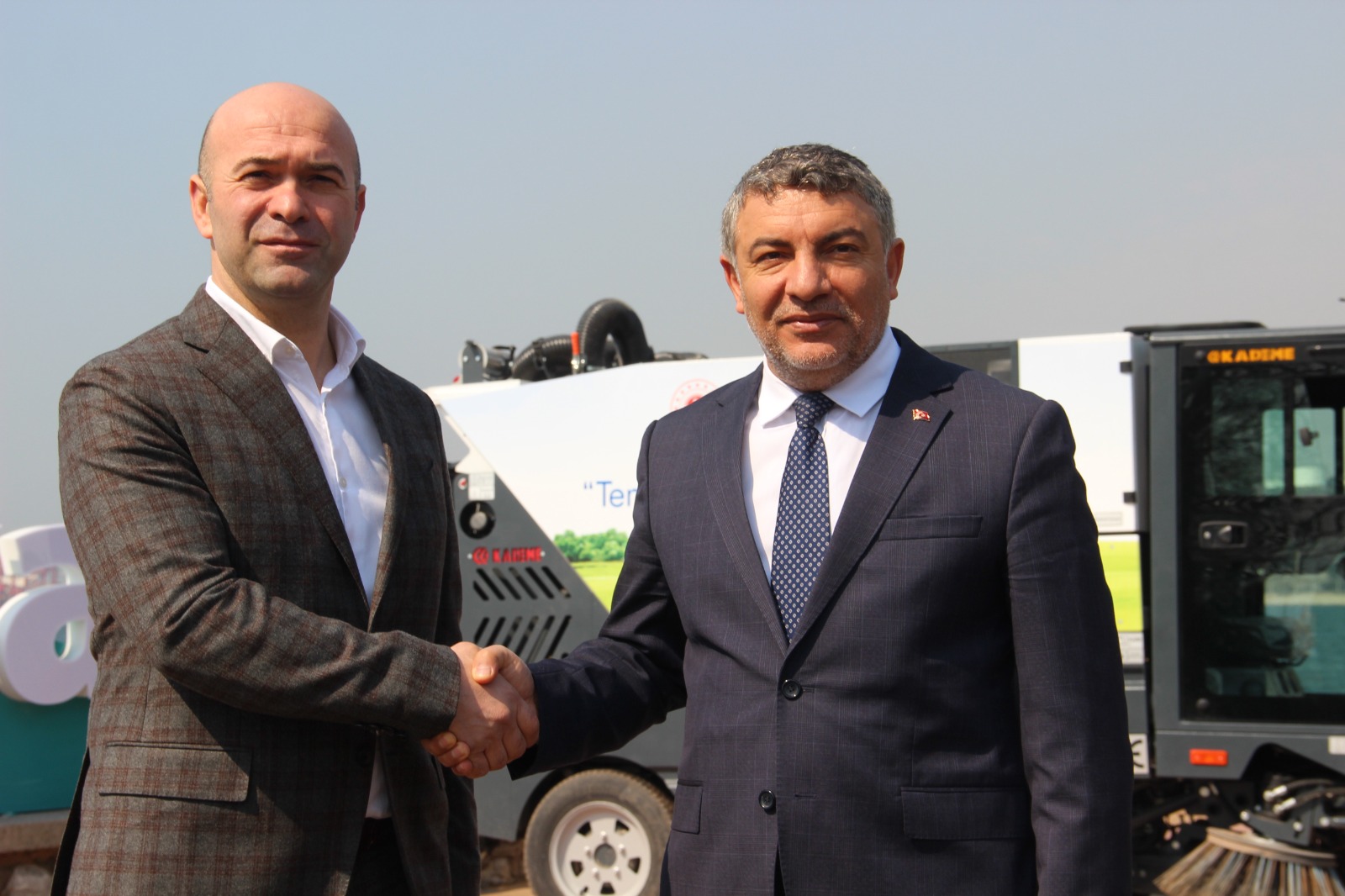 Dilovas� Belediyesi, Yerli ve milli KADEME arac� �AGA 2100�� ara� filosuna katt�