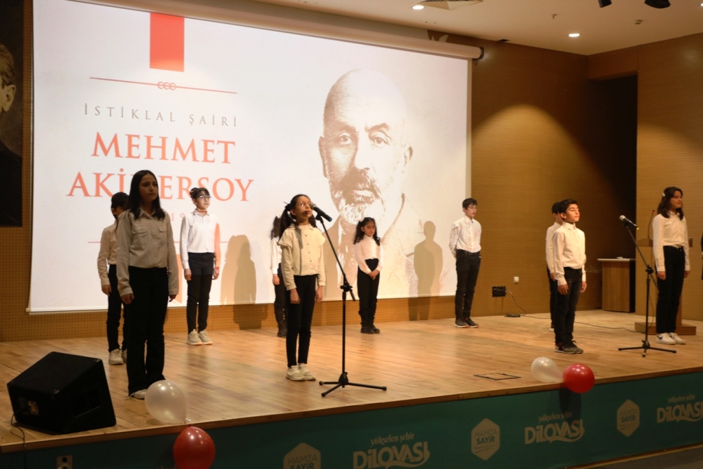 stiklal airi Mehmet Akif Ersoy, Dilovasnda Anld